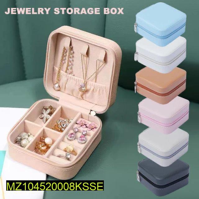 Square Jewellery Box – Travel-Friendly Faux Leather Case
