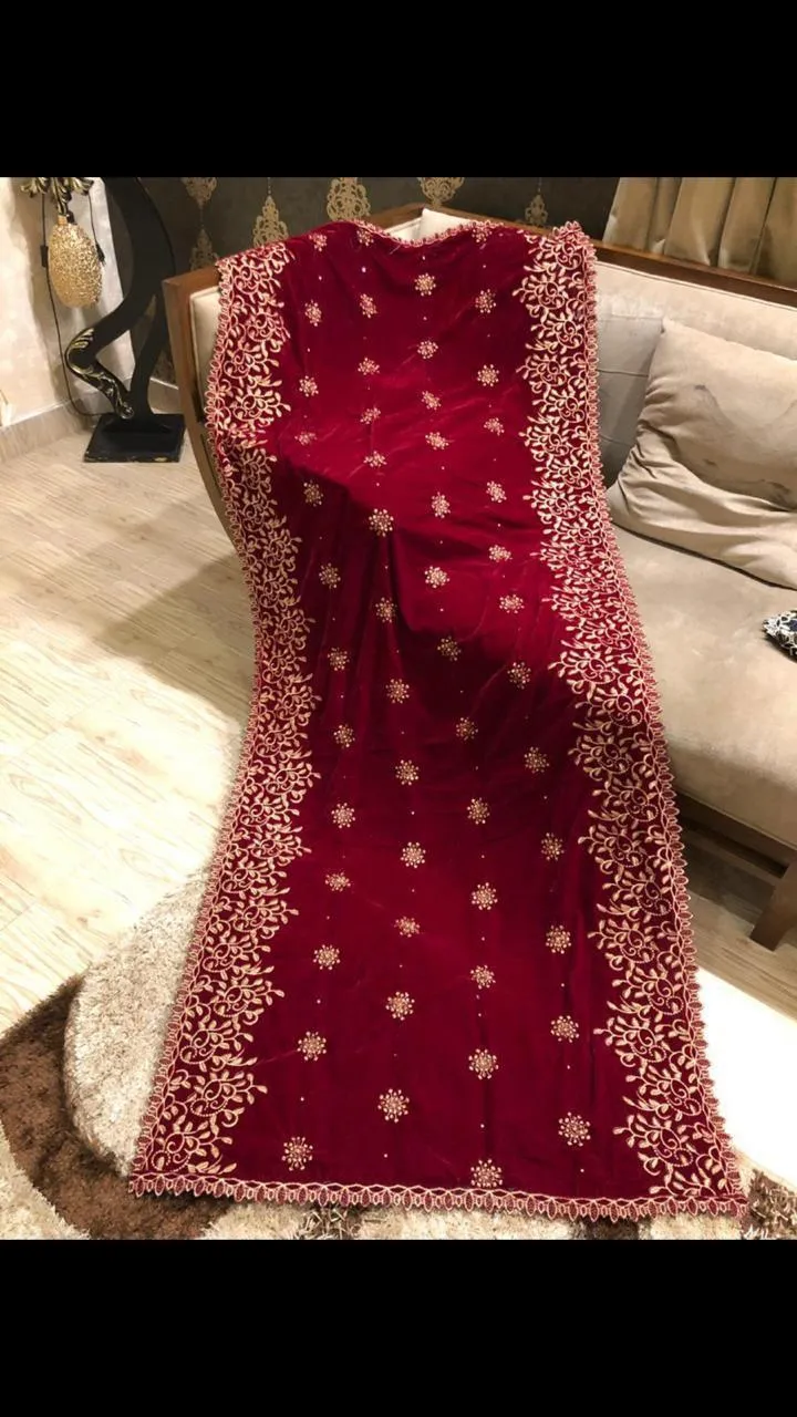 Women’s Velvet Embroidered Shawl – Luxurious, Soft & Elegant Winter Wrap