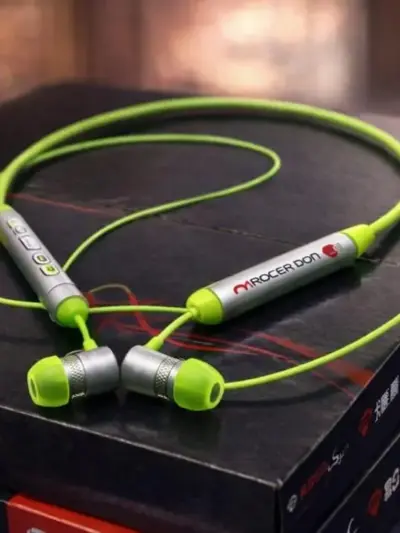 Green Wireless Neckband Bluetooth Headset – Long Battery, Fast Charge, All-Day Comfort (Model 1)