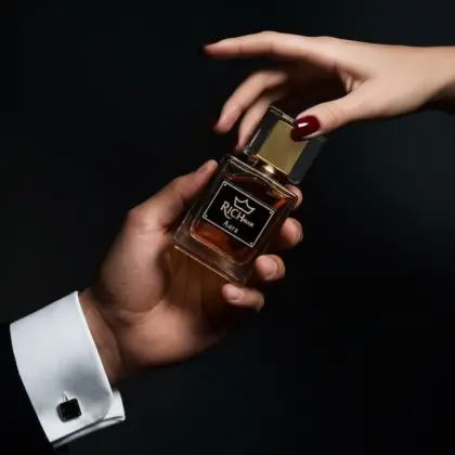 RichMan Aura Bold Spicy Oriental Perfume for Men – Alcohol-Free Long-Lasting Parfum (2ml)