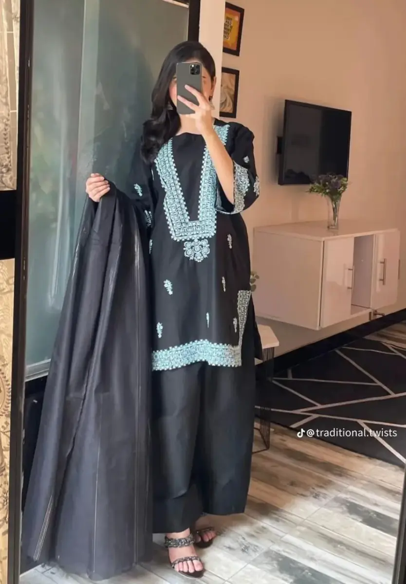 Women’s 2-Piece Unstitched Black Embroidered Cotton Lawn Suit – Shirt & Trouser (2.5 Gazz Each)