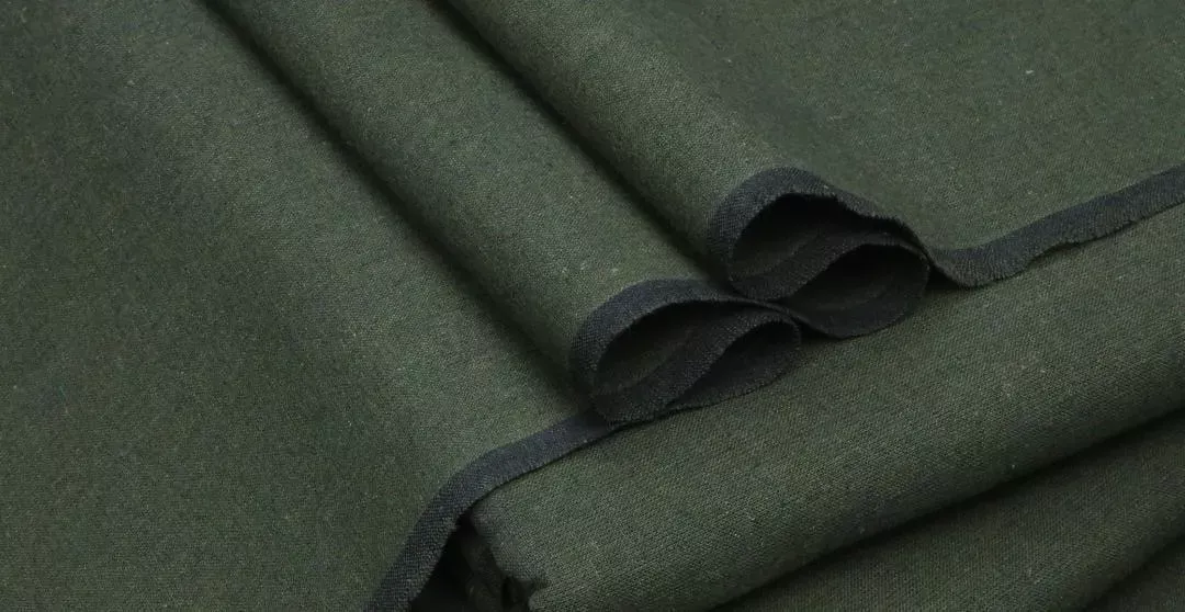 Men’s Unstitched Khaddar Plain Winter Suit – Green | 7 Meter Fabric