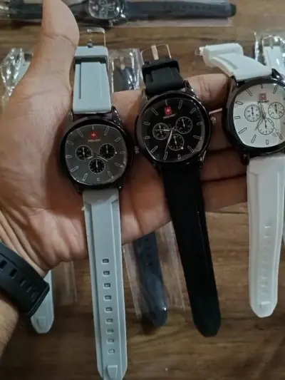 Modern Stylish Men’s Rubber Strap Watch – Random Art Dial | Lightweight Daily Wear (Without Box)