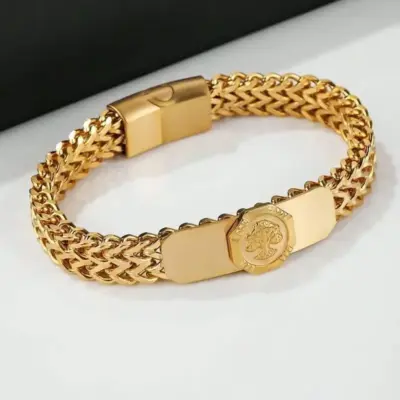 Men’s Stainless Steel Golden Chain Bracelet – Easy Wear, Unique Design (1 Pc)