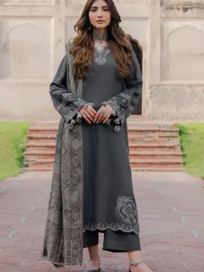 Elegant Grey 3 Pcs Women’s Unstitched Embroidered Dhanak Suit with Digital Print Pashmina Dupatta