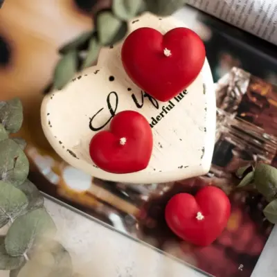 Red Heart Rose Scented Candle Gift Set – Heart-Shaped Paraffin Wax Candles (Pack of 4)
