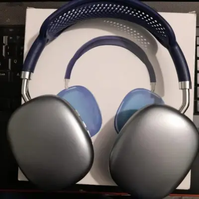 P9 Wireless Over-Ear Bluetooth Headphones – Black & Blue, Comfortable, Long Battery Life