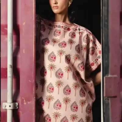 Women’s 2 Pcs Unstitched Printed Khaddar Suit – Pink | Winter Wear (3.0m Shirt, 2.5m Trouser)