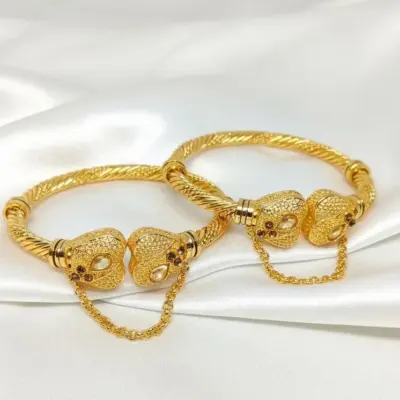 2 Pcs Casting Plain Golden Bangle Set