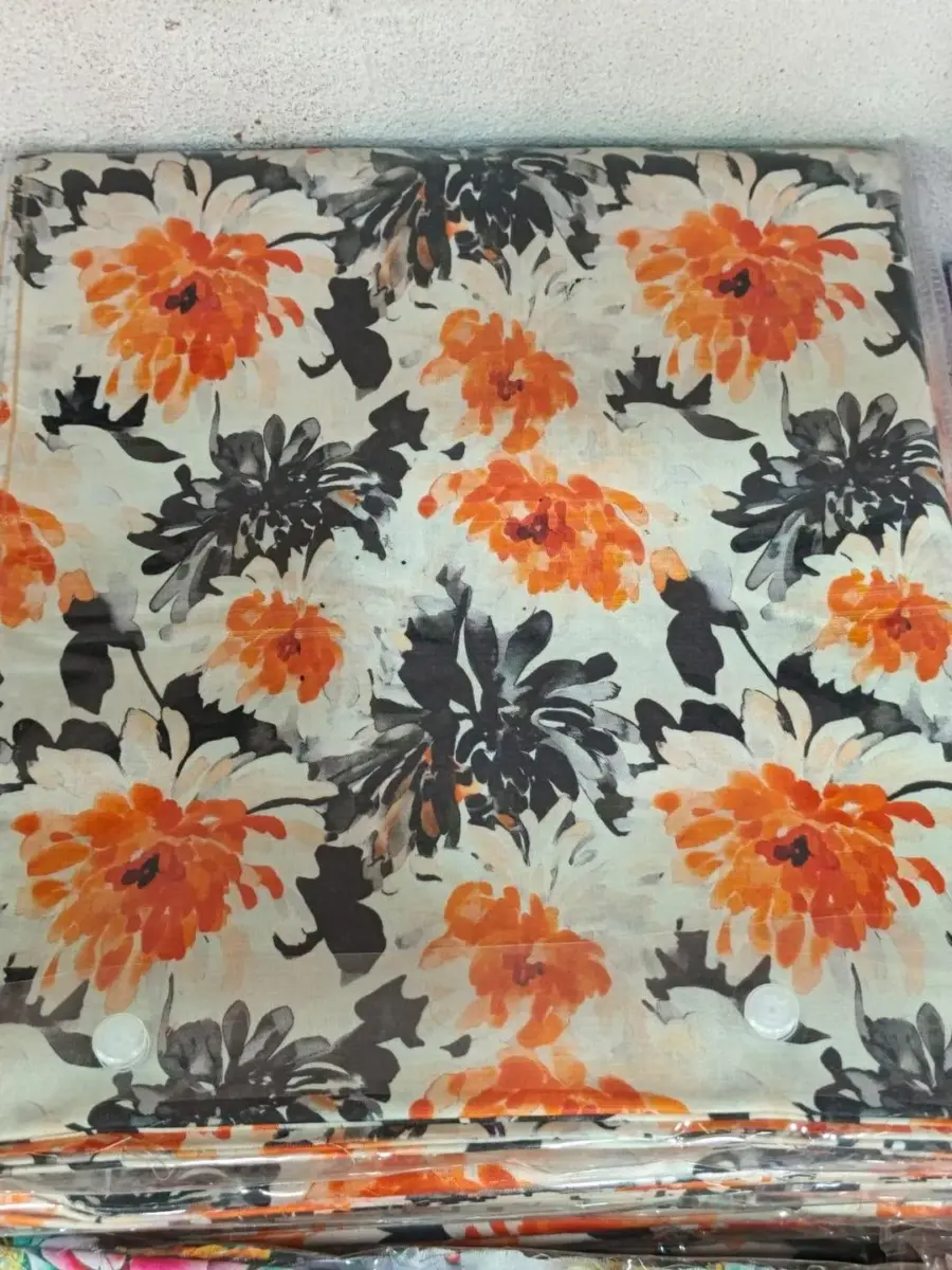 Women’s 2 Pcs Unstitched Lawn Printed Suit – Off White | Printed Shirt & Trouser (2.5 Gazz Each)