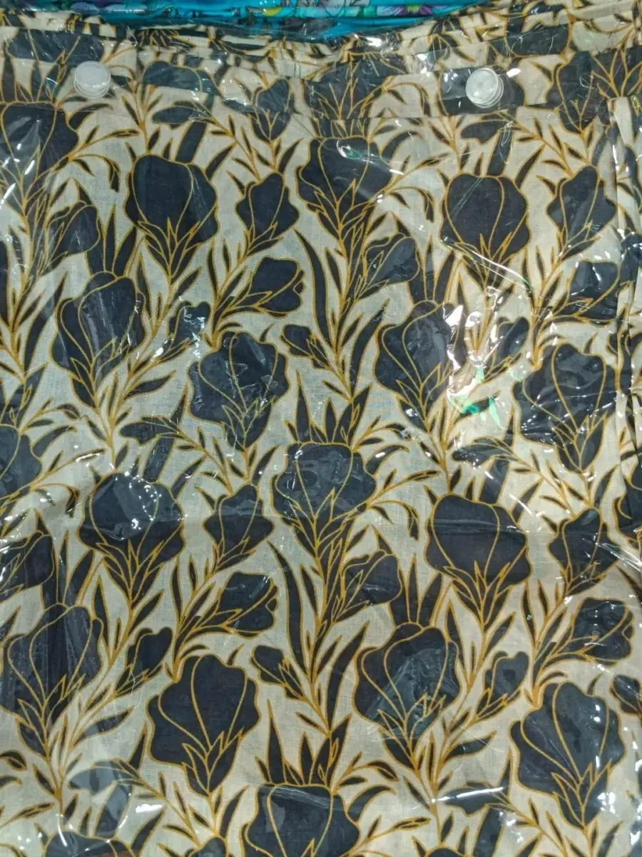 Women’s 2-Piece Unstitched Lawn Printed Suit – Off White | 2.5 Gazz Shirt & Trouser