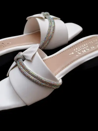 Women's Synthetic Leather Rhinestone Fancy Flip Flop – White