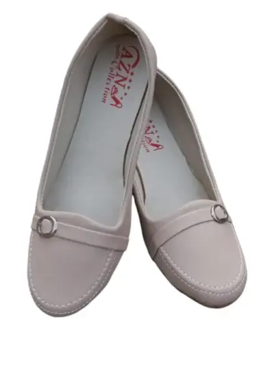 Women's Synthetic Leather Semi-Formal Rhinestone Pumps – Off White, Sizes 6-11