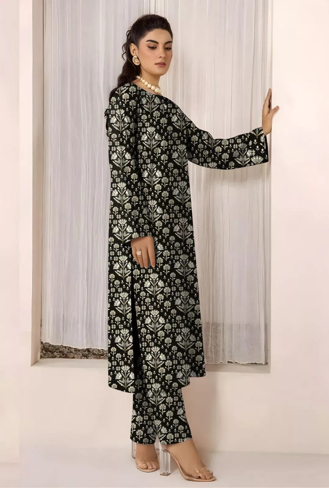 2 Pcs Women’s Unstitched Printed Lawn Suit – Black