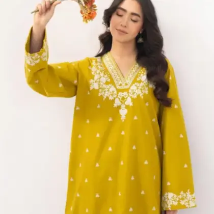 Motifze 2-Piece Women’s Unstitched Golden Lawn Embroidered Suit – 2.5m Each