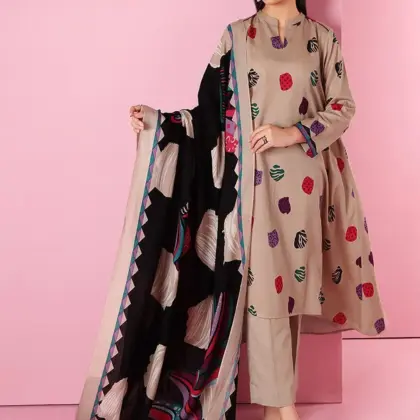 3 Pcs Women’s Unstitched Embroidered Lawn Suit with Dobby Lawn Digital Print Dupatta – Beige