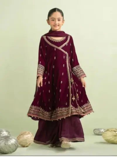 3 Pcs Girl’s Cotton Embroidered Kurta Shalwar Suit with Dupatta – Maroon (8-10 Years)