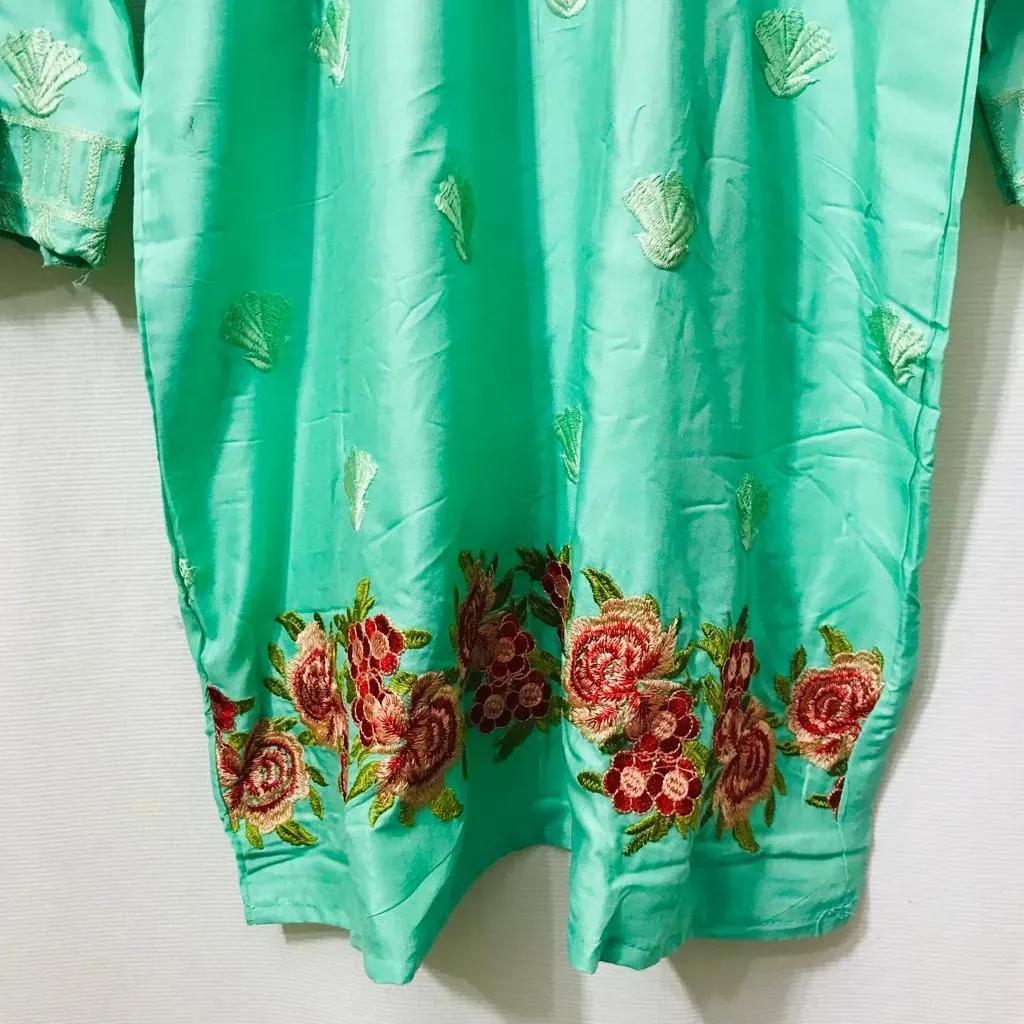 2 Pcs Girl’s Lawn Embroidered Shirt and Trouser Suit – Green