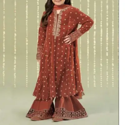 3 Pcs Girl’s Lawn Embroidered Unstitched Suit – Brown
