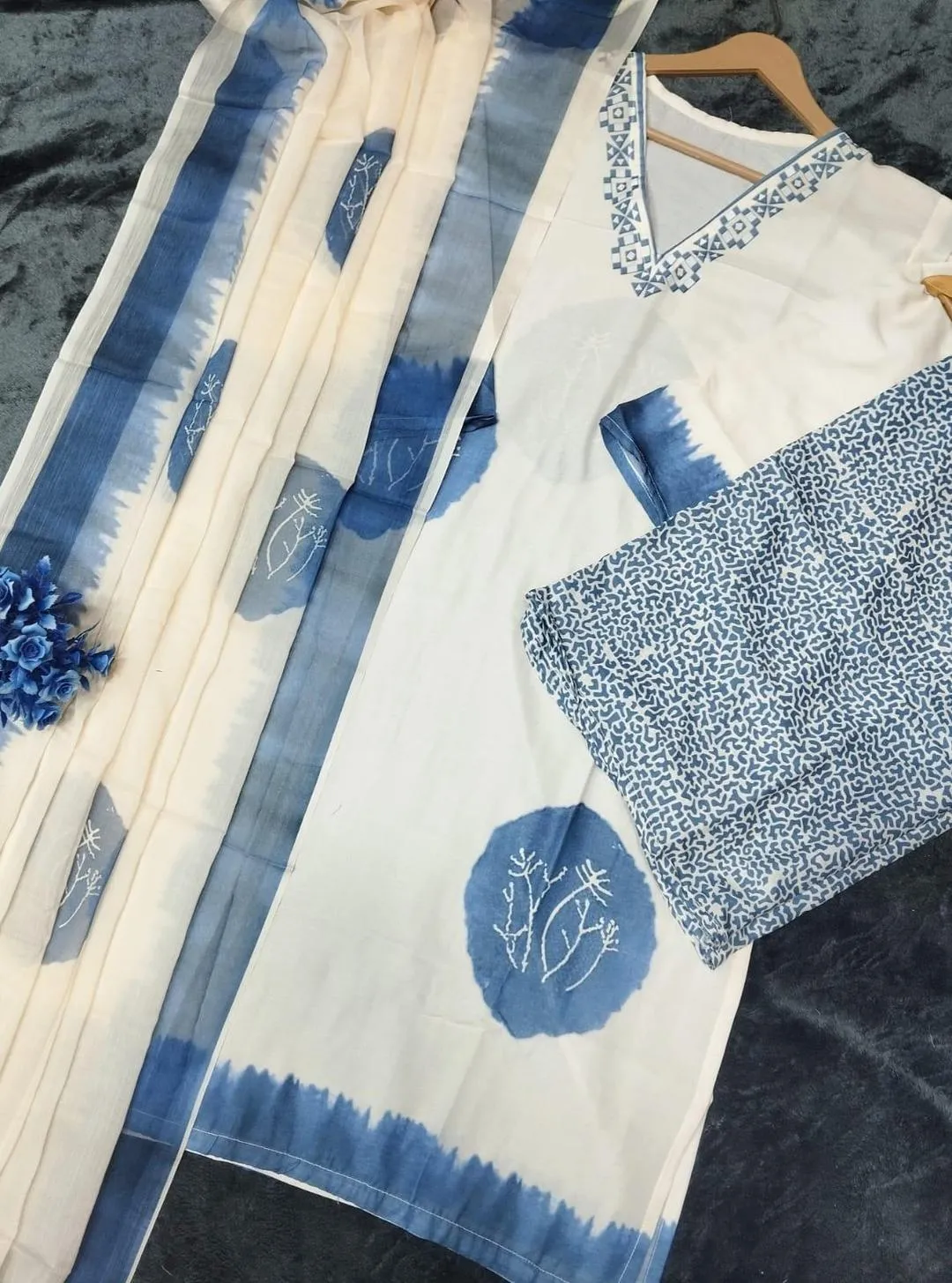 3 Pcs Women's Stitched Blue Lawn Printed Suit with Dupatta