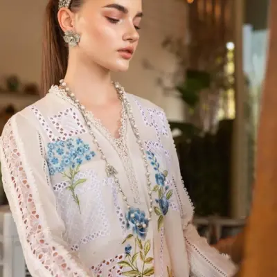Digital Printed Lawn 3 Pcs Unstitched Floral Suit Pink Blue Design with Chiffon Dupatta