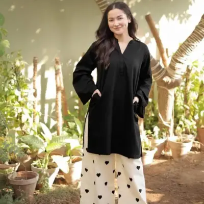2 Pcs Women's Stitched Cotton Lawn Plain Shirt And Trouser
